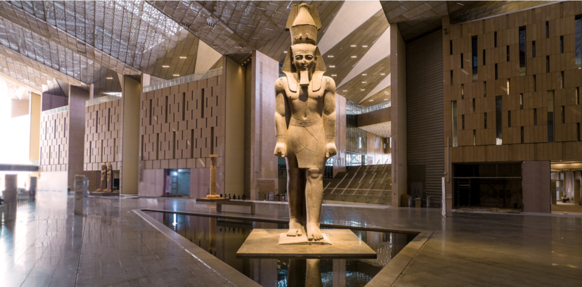 Tutancâmon ganha casa definitiva: Grand Egyptian Museum inaugura ao lado das Pirâmides