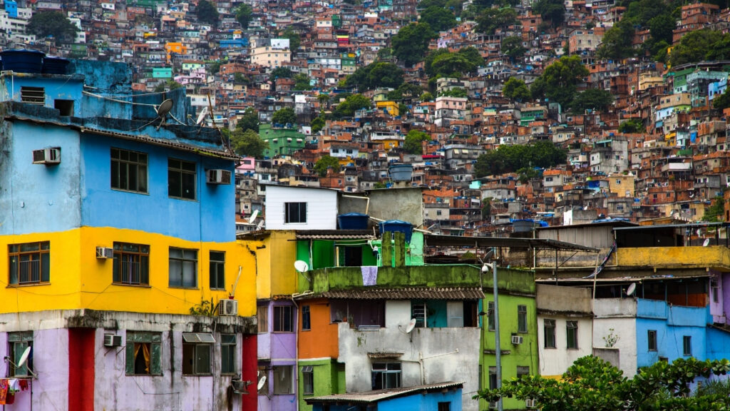 Governo dos EUA emite alerta de segurança para viajantes após operação no Rio
