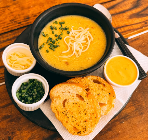 Caldo de frango com pequi - Crédito: Divulgação — Festival Gastronômico da Cidade de Goiás / Arena Gastronômica Senac