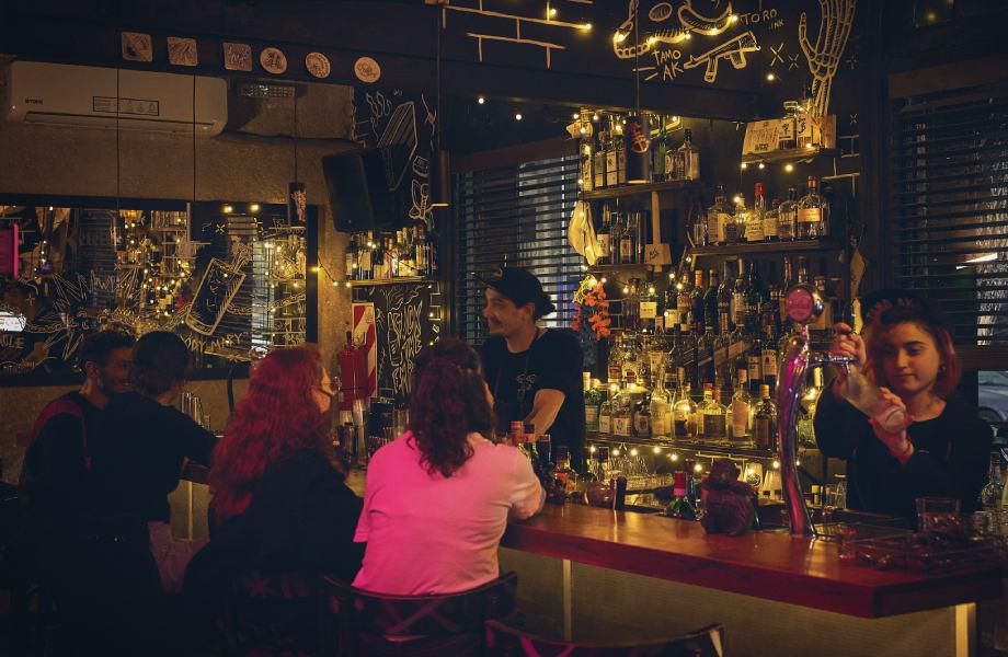 O bar de Buenos Aires que está entre os melhores do mundo e entrega uma das experiências mais criativas da América Latina